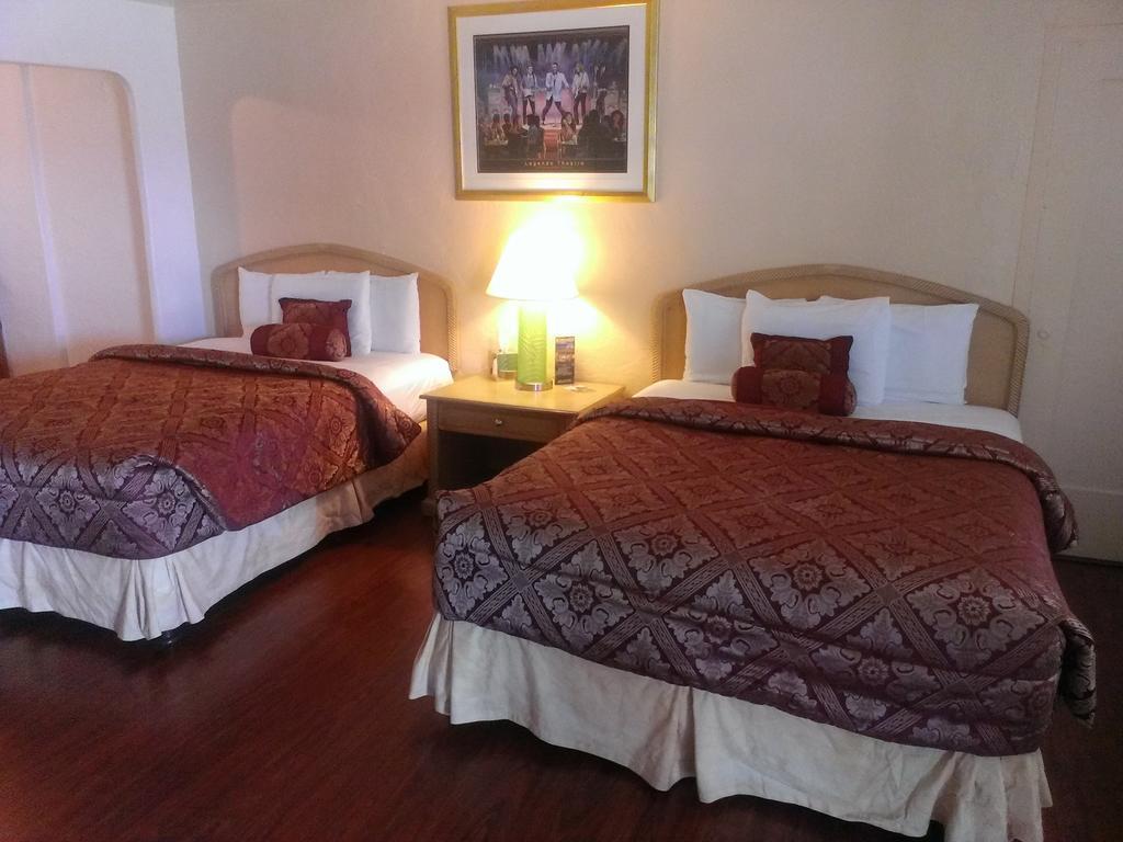 El Trovatore Motel Кингман Стая снимка
