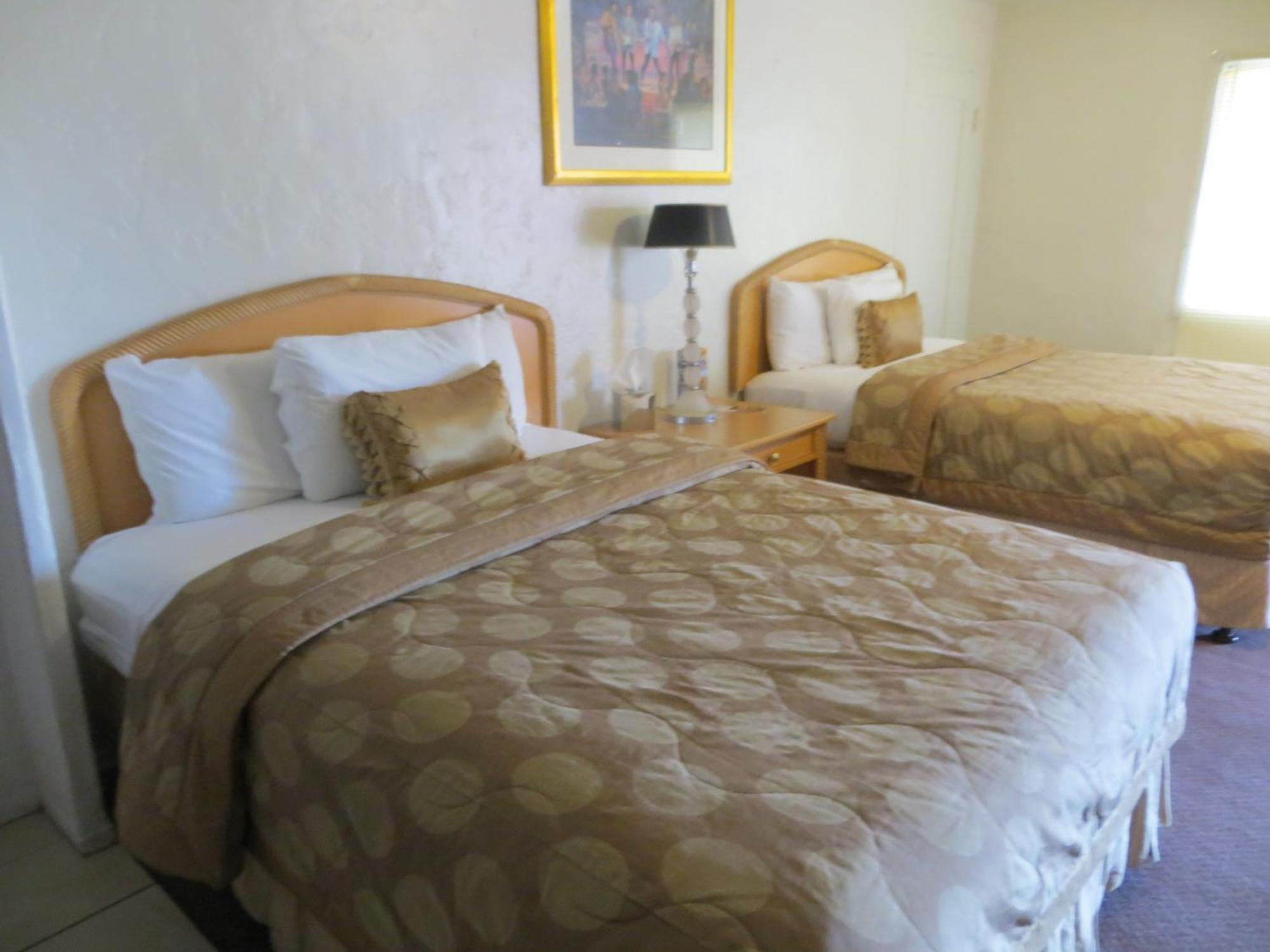 El Trovatore Motel Кингман Екстериор снимка